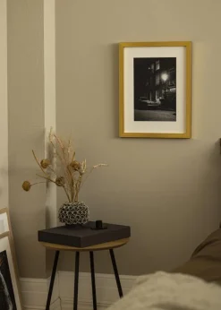 Blocky Guld 85x115 cm - Passepartout Hvid 70x100 cm