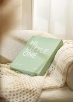 KAILA HI LITTLE ONE Mint - Coffee Table Photo Album (60 Sorte Sidere)