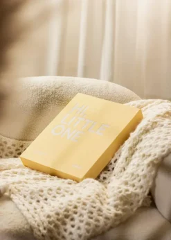 KAILA HI LITTLE ONE Yellow - Coffee Table Photo Album (60 Sorte Sider)