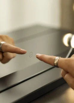 KAILA Makeupspejl V Sort - 50x48 cm