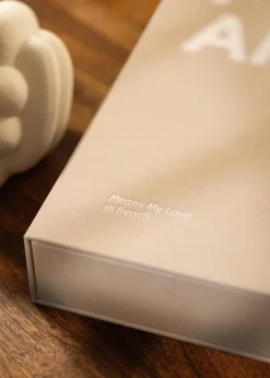 KAILA MON AMOUR - Coffee Table Photo Album (60 Sorte Sider / 30 Blade)