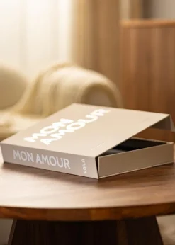 KAILA MON AMOUR - Coffee Table Photo Album (60 Sorte Sider / 30 Blade)