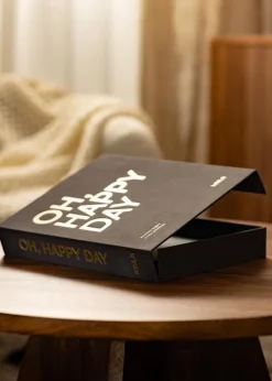 KAILA OH HAPPY DAY Black - Coffee Table Photo Album (60 Sorte Sider / 30 Blade)