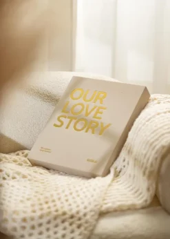 KAILA OUR LOVE STORY Creme - Coffee Table Photo Album (60 Sorte Sidere)
