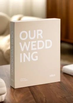 KAILA OUR WEDDING Creme - Coffee Table Photo Album (60 Sorte Sidor)