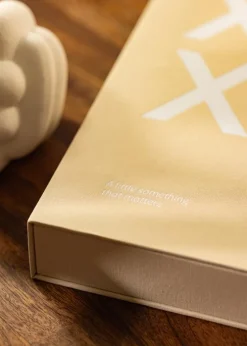 KAILA XOXO Nude - Coffee Table Photo Album (60 Sorte Sider / 30 Blade)