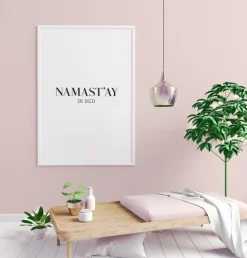 Namast'ay in bed Plakat (21x29.7 cm (A4))
