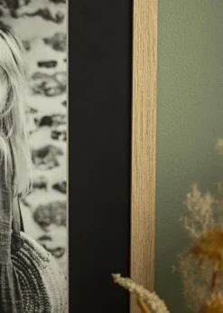 Passepartout Sort Standard (Hvid kerne) 40x50 cm (27x37)