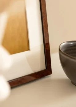 Ramme Ares valnød 40x50 cm - Passepartout Hvid 31x41 cm