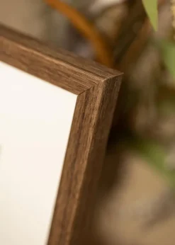 Ramme Ares Valnød 40x50 cm - Passepartout Hvid 31x41 cm