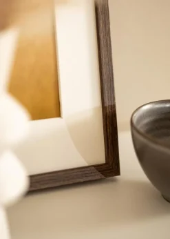 Ramme Ares Valnød 30x40 cm - Passepartout Hvid 21x30 cm