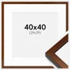 Ramme Ares valnød 40x40 cm - Passepartout Hvid 30x30 cm
