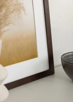 Ramme BGA Classic Valnød 70x70 cm - Passepartout Hvid 24x24 inches