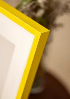 Ramme Diana Gul 50x60 cm - Passepartout Hvid 38x46 cm