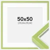 Ramme Diana Lysegrøn 50x50 cm - Passepartout Hvid 16x16 inches