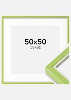 Ramme Diana lysegrøn 50x50 cm - Passepartout Hvid 39x39 cm