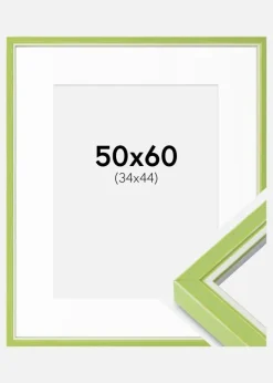 Ramme Diana Lysegrøn 50x60 cm - Passepartout Hvid 35x45 cm