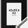 Ramme Edsbyn Grafit 42x59,4 cm (A2) - Passepartout Sort 25x38 cm