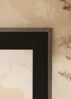 Ramme Edsbyn Grafit 40x40 cm - Passepartout Sort 32x32 cm