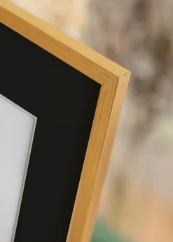 Ramme Edsbyn Guld 40x50 cm - Passepartout Sort 30x40 cm