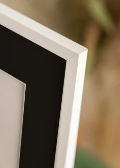 Ramme Edsbyn Hvid 35x50 cm - Passepartout Sort 9x12 inches (22,86x30,48 cm)