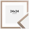 Ramme Edsbyn Lys Valnød 24x24 cm - Passepartout Hvid 18x18 cm