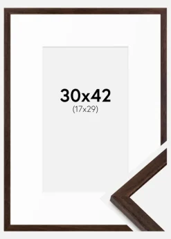Ramme Edsbyn Valnød 30x42 cm - Passepartout Hvid 18x30 cm