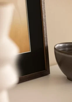 Ramme Edsbyn Valnød 35x50 cm - Passepartout Sort 9x12 inches