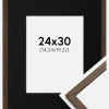 Ramme Edsbyn Valnød 24x30 cm - Passepartout Sort 6x8 inches