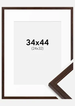 Ramme Edsbyn Valnød 34x44 cm - Passepartout Hvid 25x33 cm