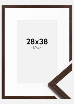 Ramme Edsbyn Valnød 28x38 cm - Passepartout Hvid 18x28 cm