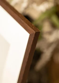 Ramme Edsbyn Valnød 28x38 cm - Passepartout Hvid 7x11 inches