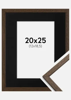 Ramme Edsbyn Valnød 20x25 cm - Passepartout Sort 13x19,5 cm