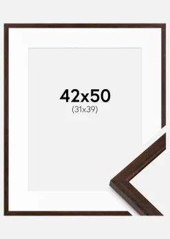 Ramme Edsbyn Valnød 42x50 cm - Passepartout Hvid 32x40 cm
