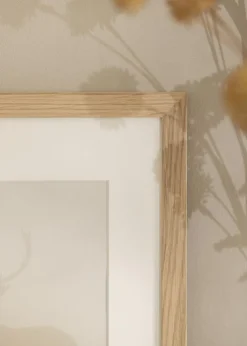 Ramme Eg træ 70x85 cm - Passepartout Hvid 60x75 cm