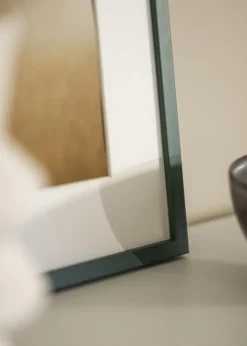 Ramme E-Line Grøn 70x100 cm - Passepartout Hvid 60x90 cm