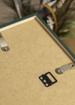 Ramme E-Line Grøn 50x70 cm - Passepartout Hvid 33x56 cm