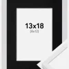 Ramme E-Line Hvid 13x18 cm - Passepartout Sort 9x13 cm