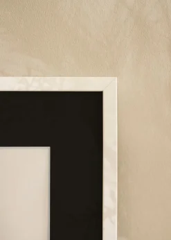 Ramme E-Line Hvid 13x18 cm - Passepartout Sort 7x10 cm