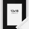 Ramme E-Line Hvid 13x18 cm - Passepartout Sort 3,5x5 inches