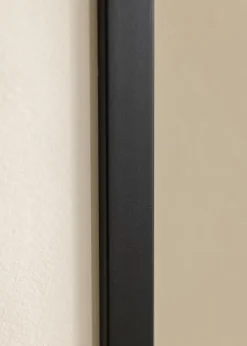 Ramme E-Line Sort 60x60 cm - Passepartout Hvid 45x45 cm