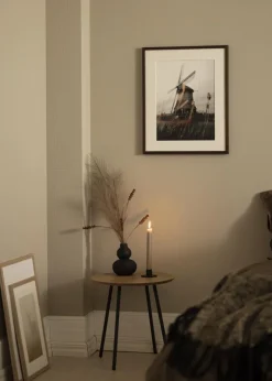 Ramme E-Line Valnød 70x100 cm - Passepartout Hvid 59,4x84 cm (A1)