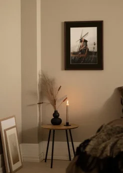 Ramme E-Line Valnød 50x70 cm - Passepartout Sort 42x59,4 cm (A2)