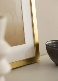 Ramme Falun Guld 24x30 cm - Passepartout Hvid 6x8 inches