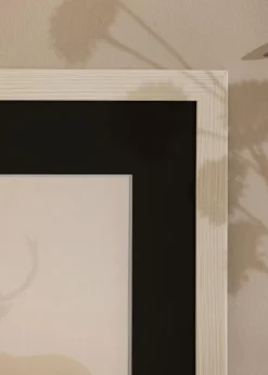 Ramme Fiorito Hvid 30x40 cm - Passepartout Sort 8x12 inches