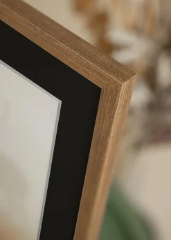 Ramme Fiorito Mørk Eg 40x50 cm - Passepartout Sort 12x16 inches