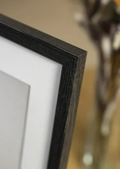 Ramme Fiorito Mørkegrå 50x60 cm - Passepartout Hvid 15x20 inches