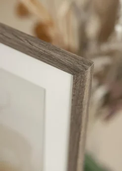 Ramme Fiorito Valnød 50x60 cm - Passepartout Hvid 35x45 cm