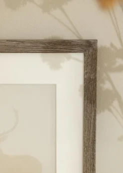 Ramme Fiorito Valnød 40x50 cm - Passepartout Hvid 28x35 cm