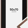 Ramme Galant Valnød 50x70 cm - Passepartout Sort 33x56 cm